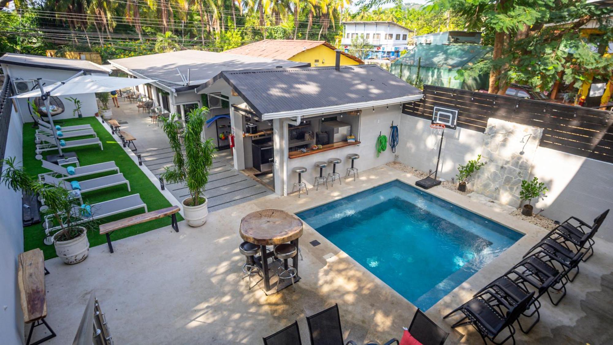 Anika Boutique Suites Coco Exterior photo